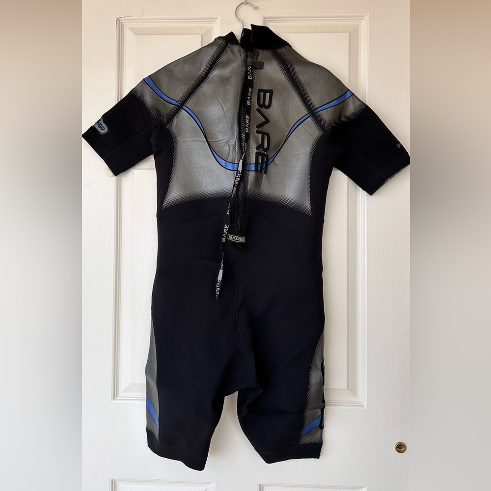 Bare Brand Men’s Shortie‎ Wetsuit Size Large